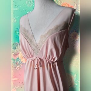 Beautiful Vintage Nightgown